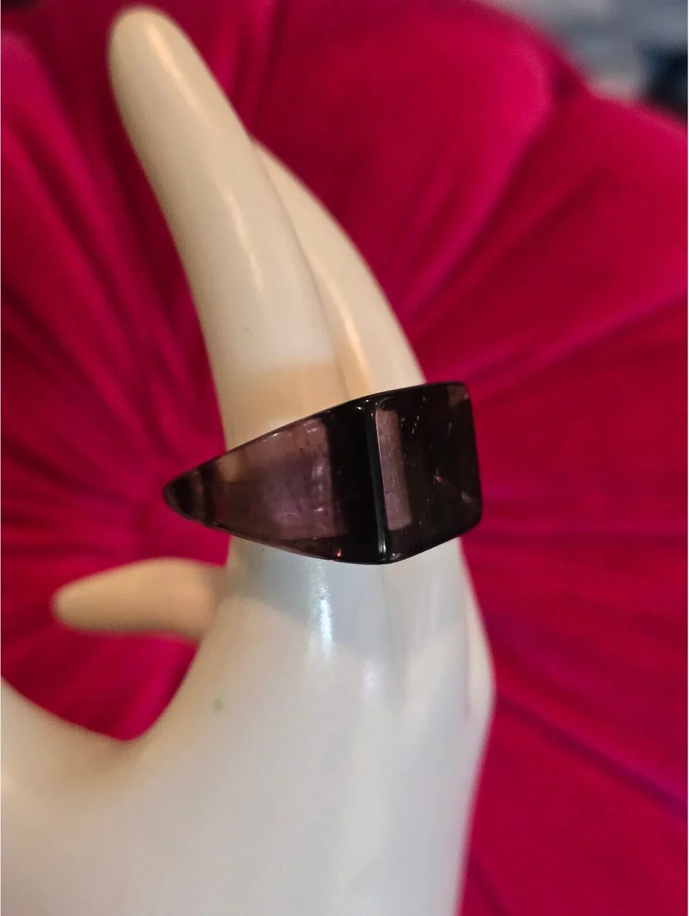 NOS Y2K Acrylic / Lucite Chunky Black Ring Size 7 VTG